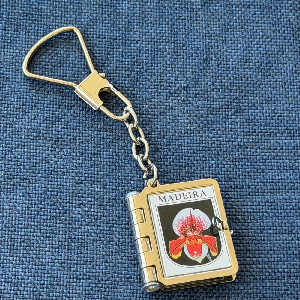 Vintage Madeira Souvenir Keychain Metal Case Mini Accordion Photo Book Key Ring